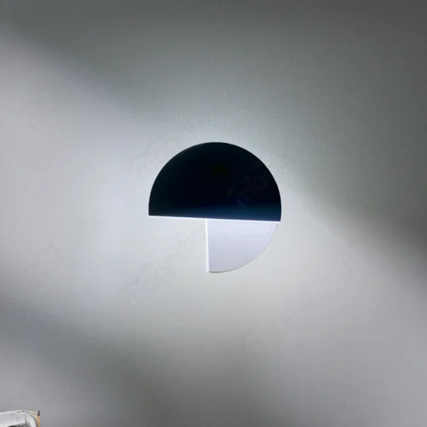 Magnific modern LED wall light in black & grey