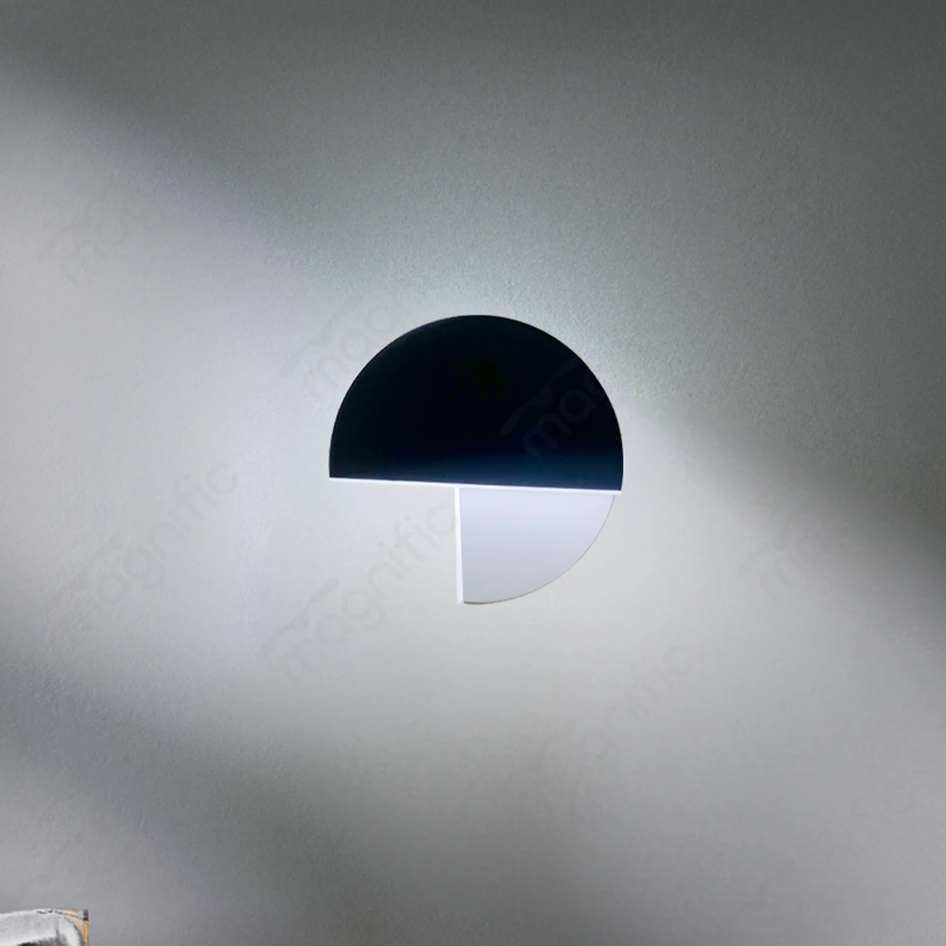 Magnific modern LED wall light in black & grey