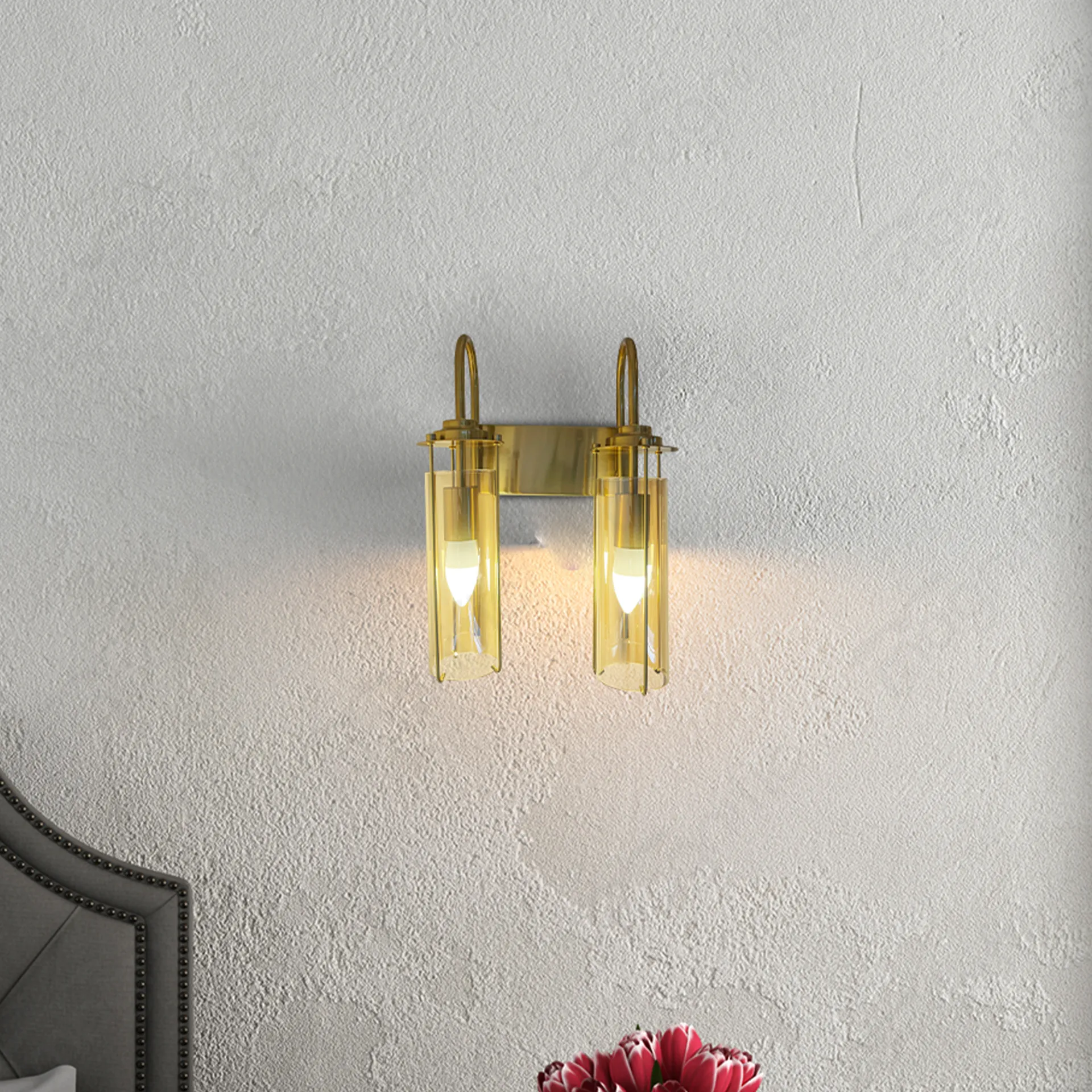 Magnific antique brass wall light