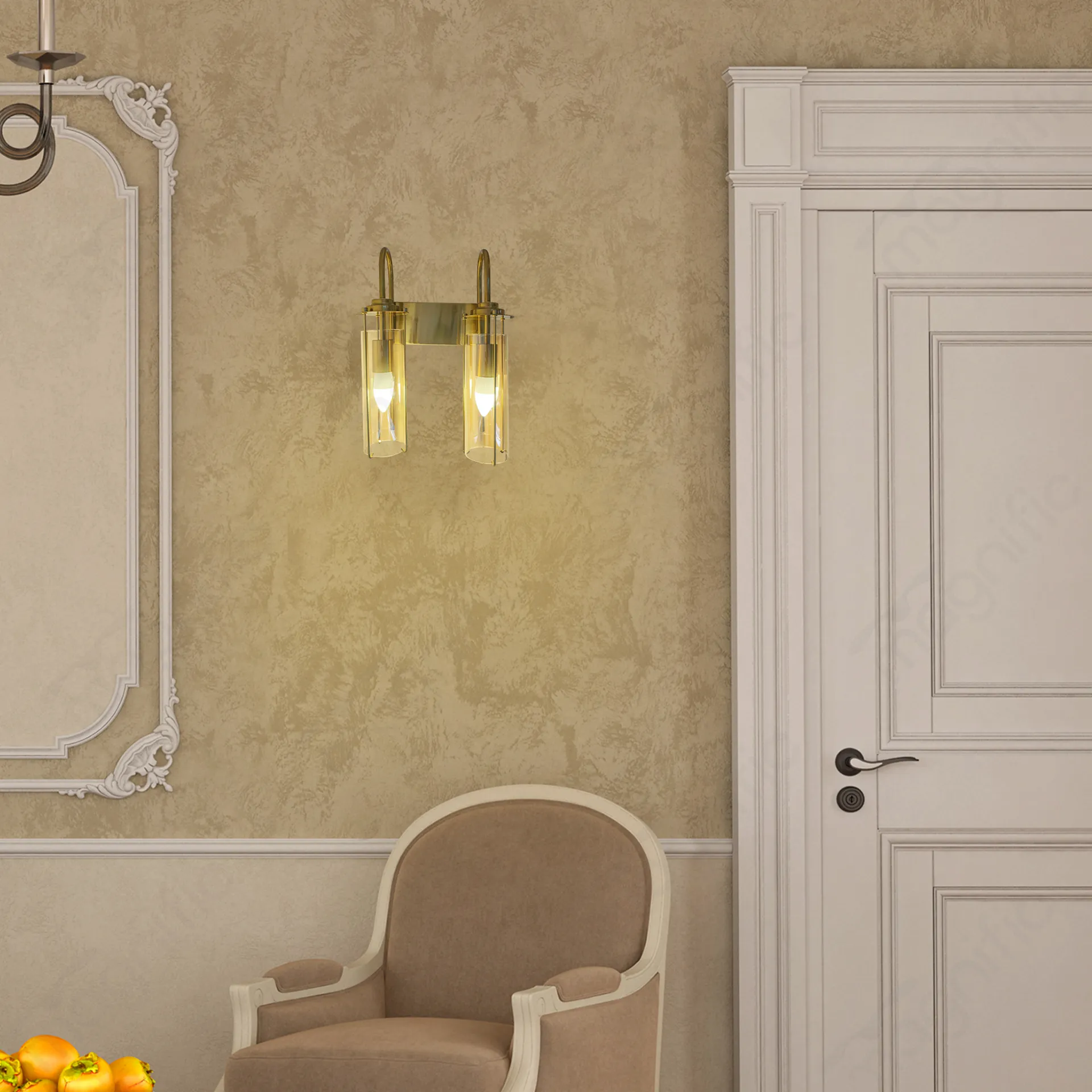 Magnific antique brass wall light