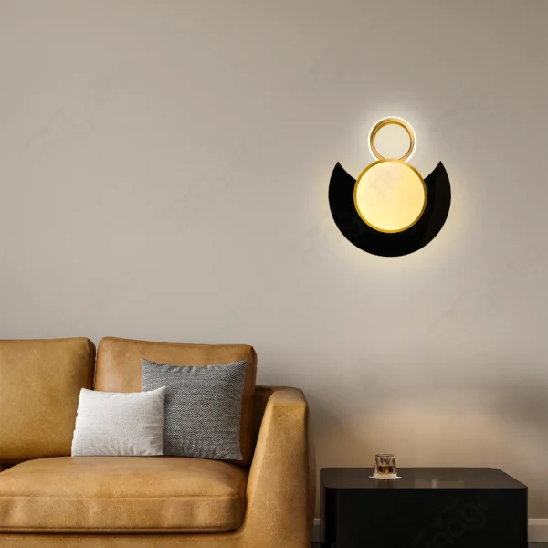 Magnific Modern Black and Gold LED Wall Light