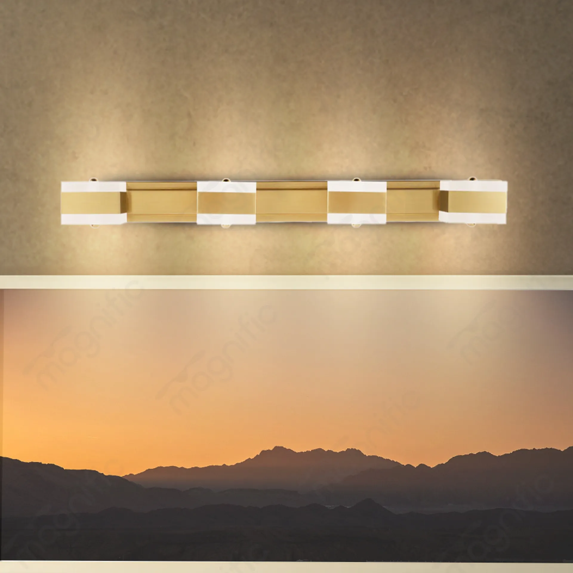 Magnific French Gold Mirror Wall Light