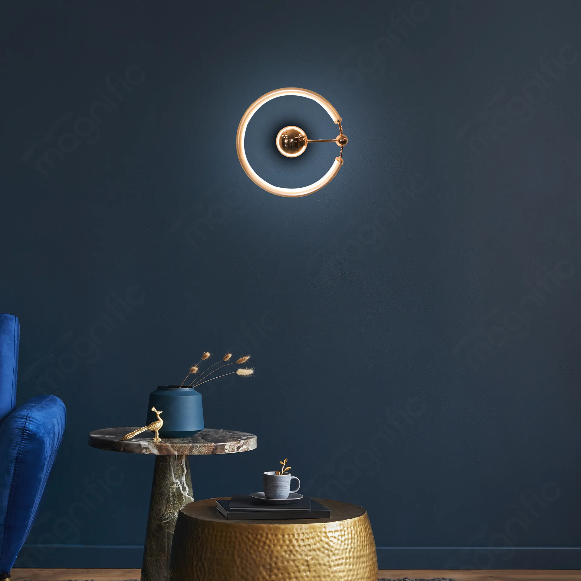 Magnific Sleek LED Wall Light