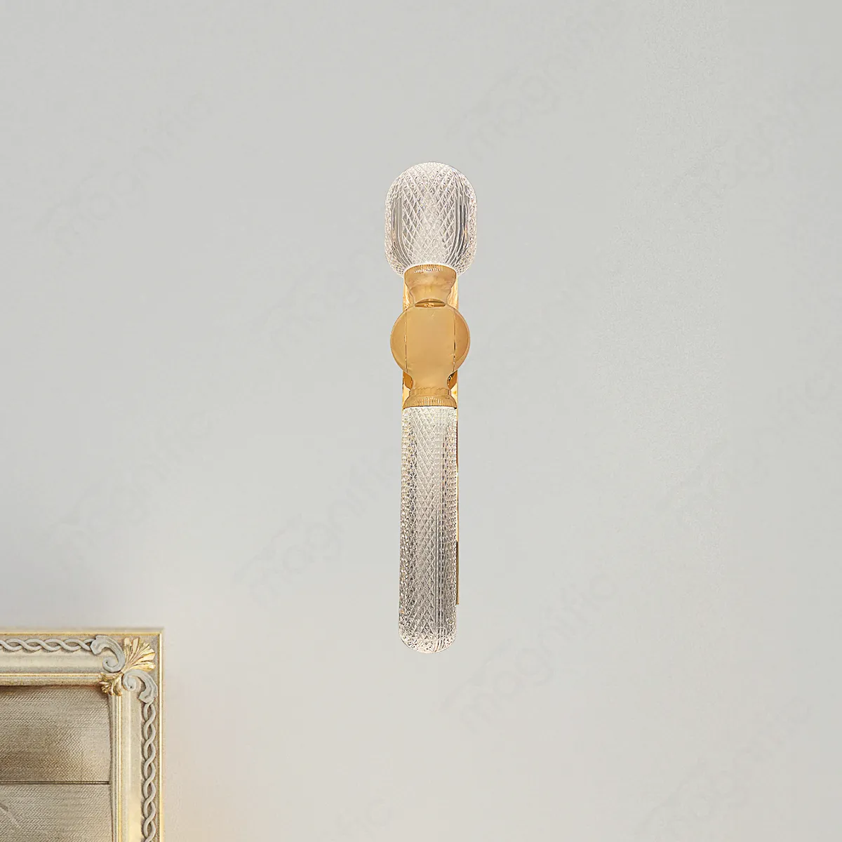Magnific Elegant Vertical LED Wall Sconce
