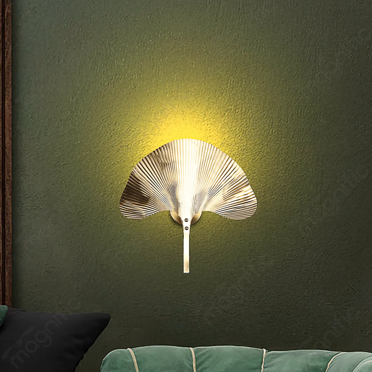 Unique Gold Accent Wall Light | Contemporary Design