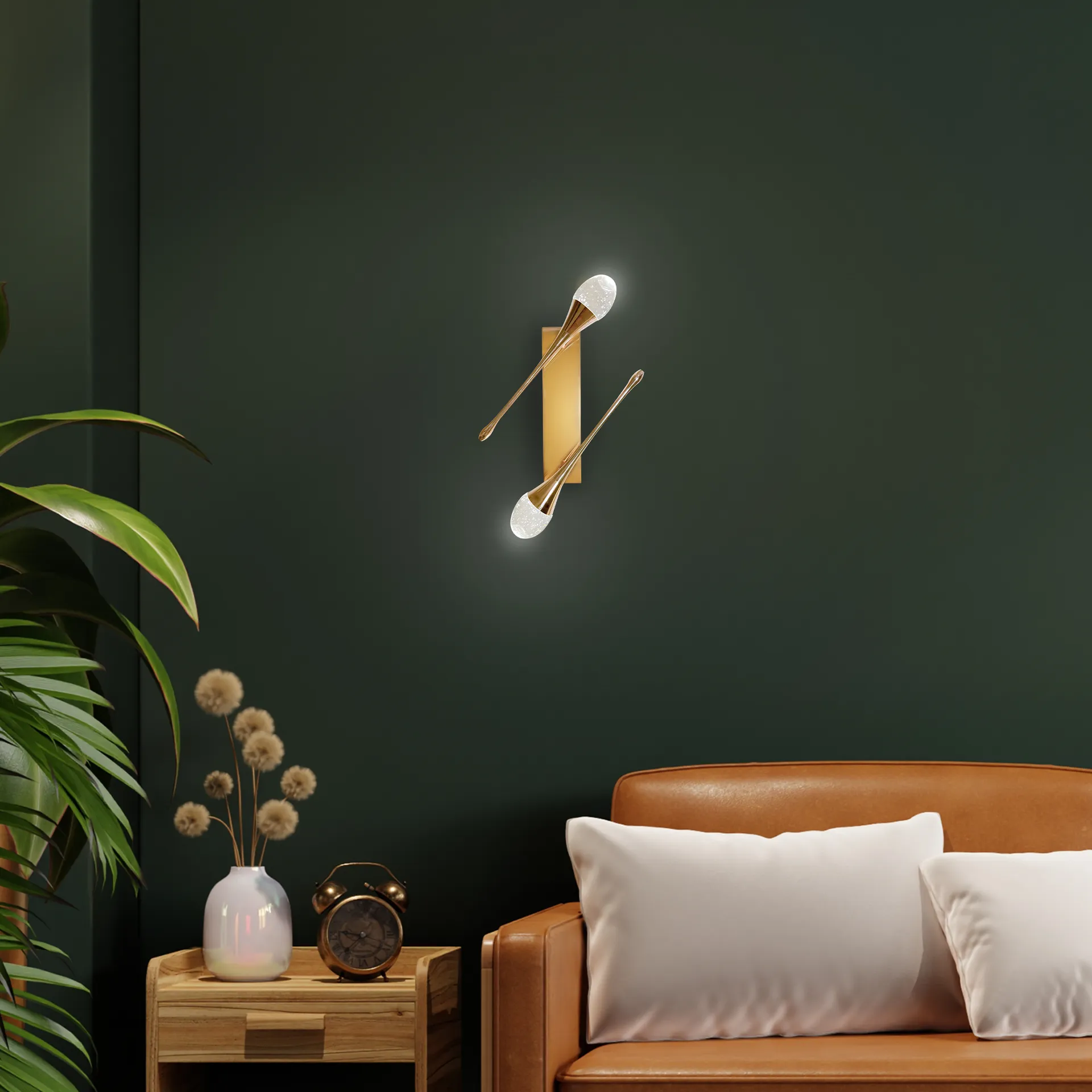 Magnific crystal wall light